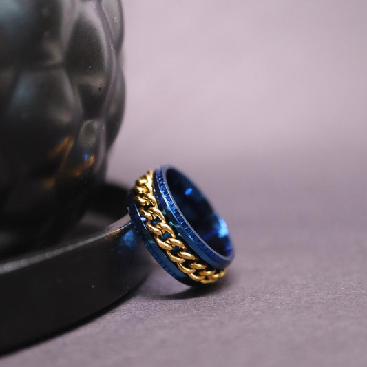 Anxiety Ring (ketting) Blauw-Goud sfeerbeeld